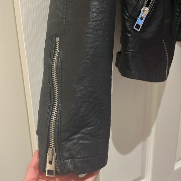 American Eagle Leather Jacket - Picture 4 of 4